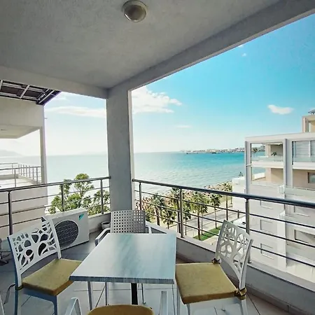 Апартаменты Sea View Luxury Влёра